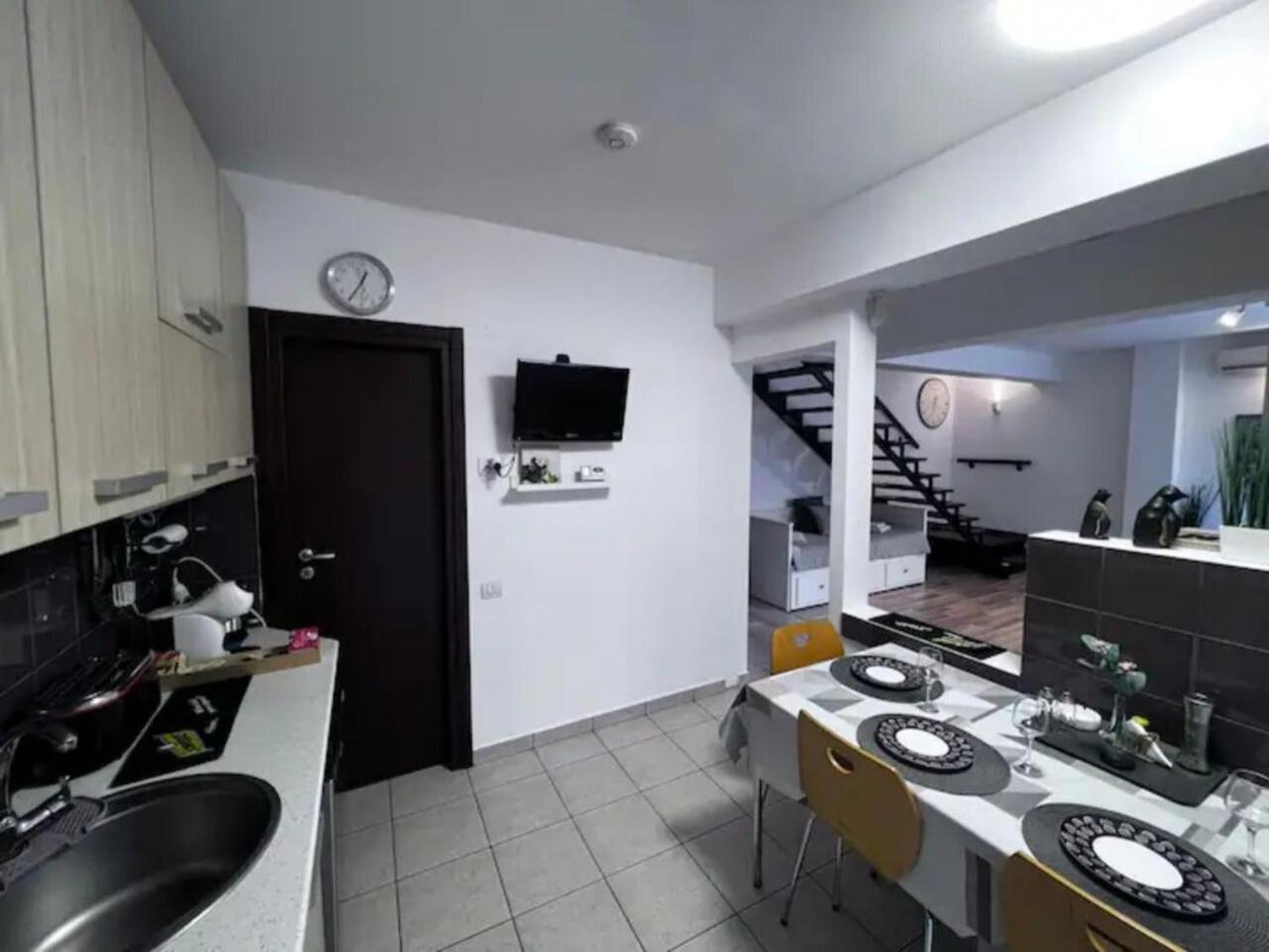 בוקרשט Vila Luminoasa Cu Curte Privata מראה חיצוני תמונה