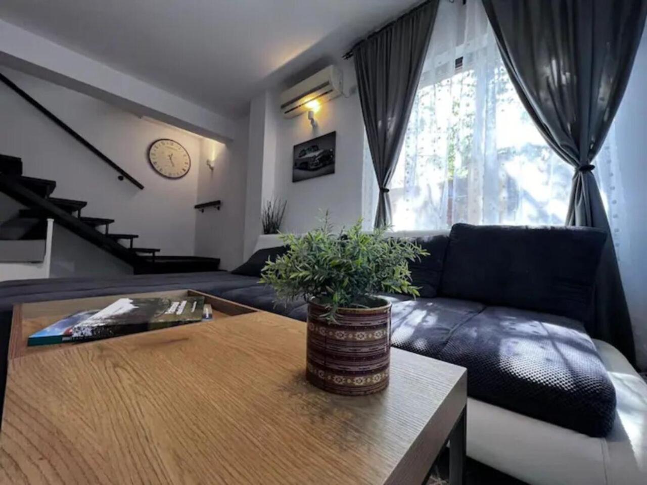 בוקרשט Vila Luminoasa Cu Curte Privata מראה חיצוני תמונה